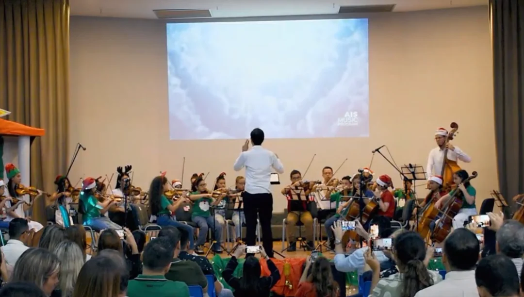 AIS ORCHESTRA